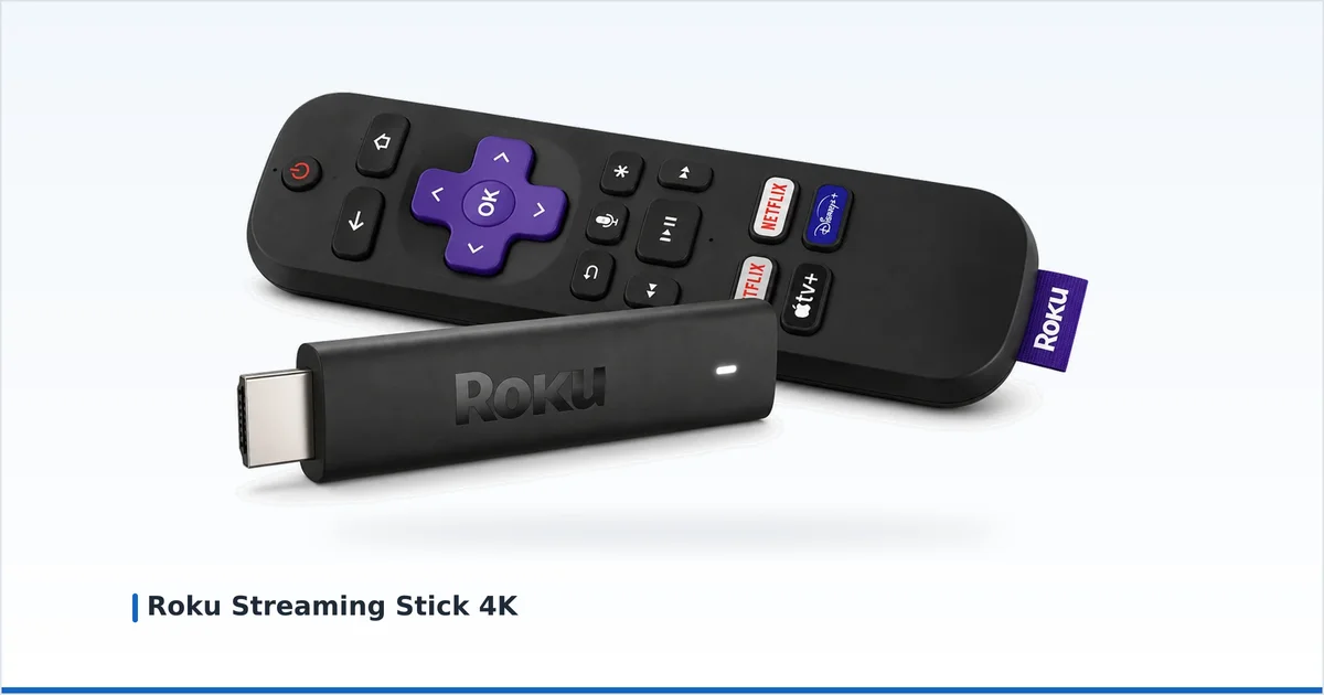 Roku Streaming Stick 4K med fjernkontrollen på nøytral hvit bakgrunn